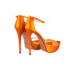 sandalo raso  vinile tacco stiletto 